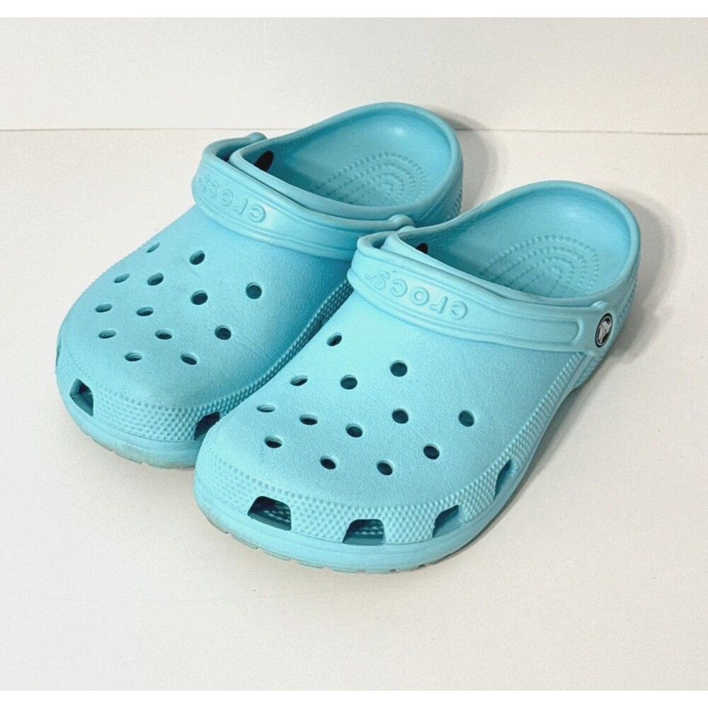 Crocs Classic Baby Light Blue Clogs Womens Size 9 Mens Size 7